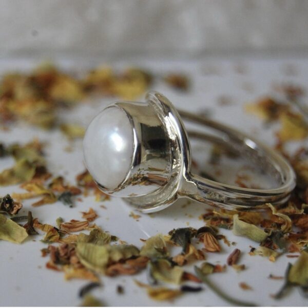 Natural Pearl Sterling Silver Ring - Image 4