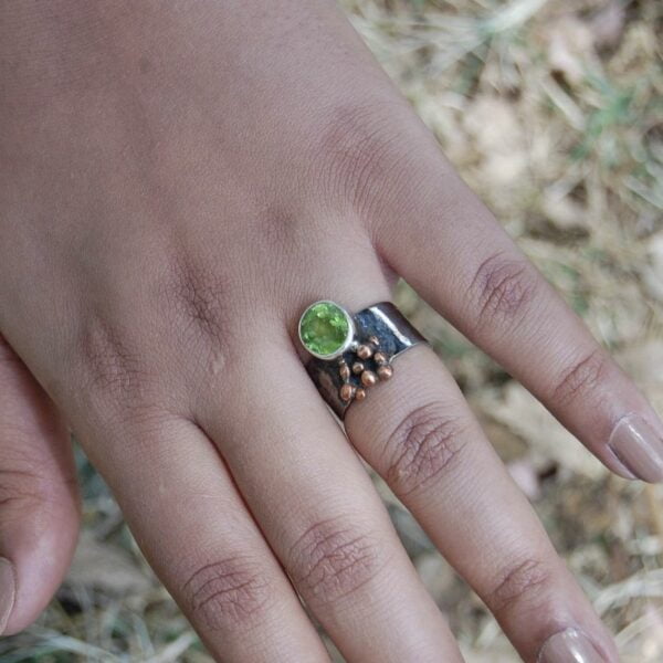 Peridot Black Rhodium Plated Silver Ring - Image 2