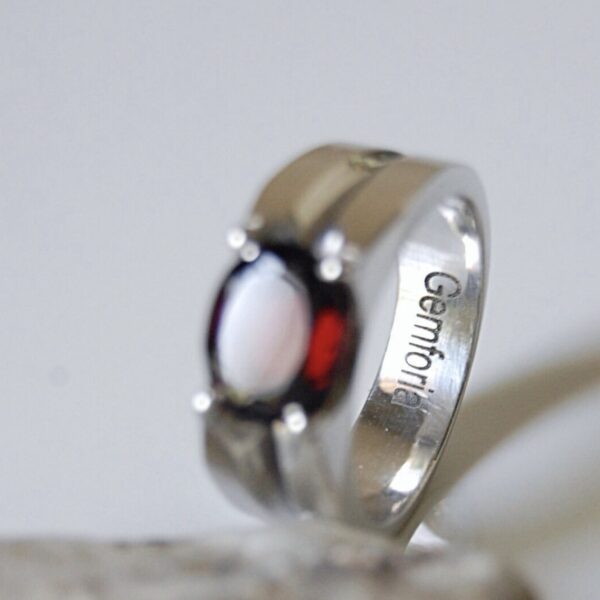 Red Garnet Sterling Silver Band Ring - Image 4