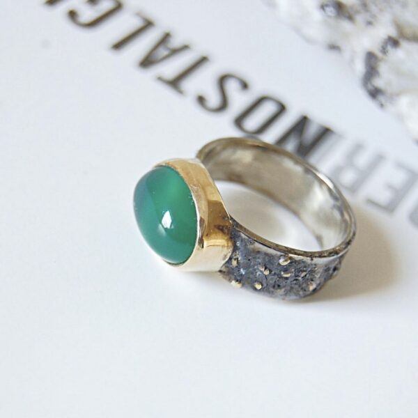 Green Agate (Aqeeq) Oxidized and Gold plated Sterling Silver Ring - Image 2