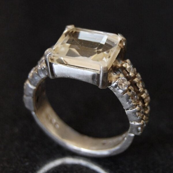 Yellow Topaz Sterling Silver Ring - Image 3