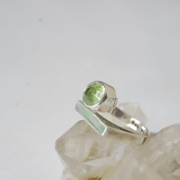 Peridot Sterling Silver Ring - Image 4