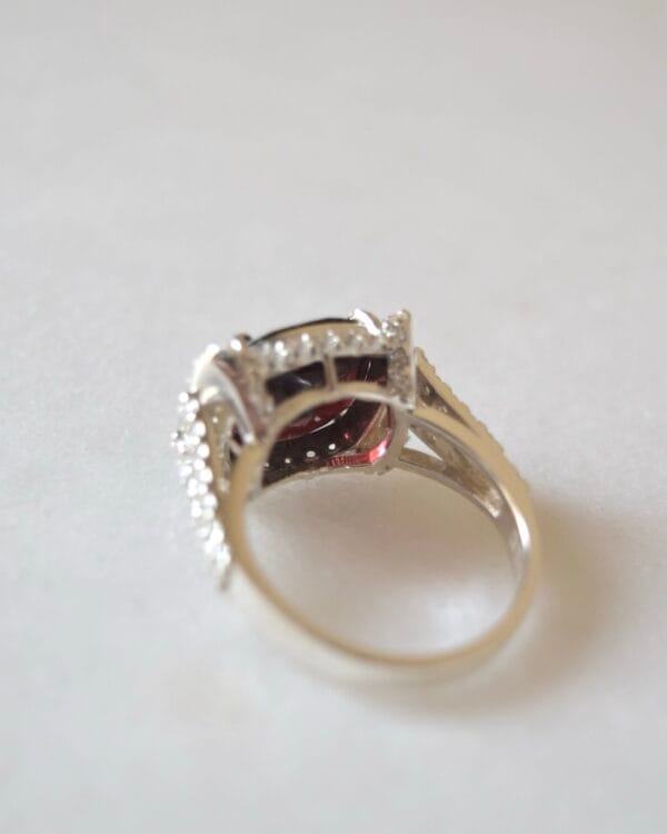 Garnet Glow - Image 8